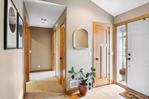 3137 Derby ST, River Falls, WI 54022