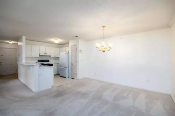 141 Stable Gate Lane #651, Florence, KY 41042