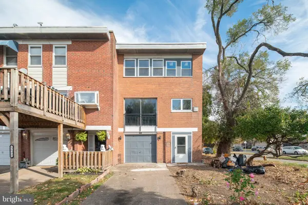 3031 S 70TH ST, Philadelphia, PA 19142