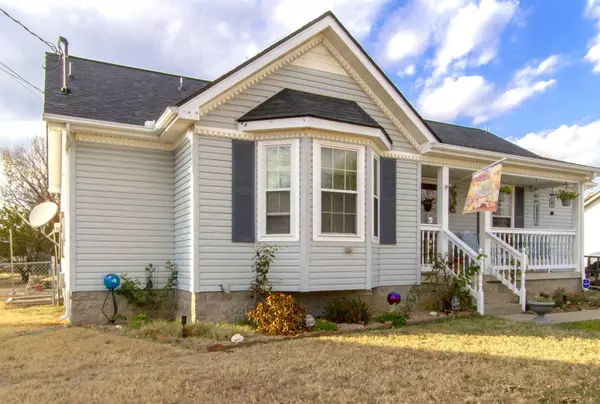 247 Fergus Rd, La Vergne, TN 37086