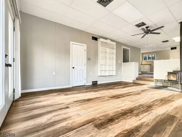 1052 Logan St, Phillipsburg Town, NJ 08865