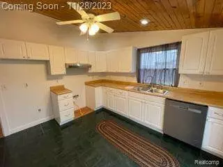 18650 EASTLAND Street, Roseville, MI 48066