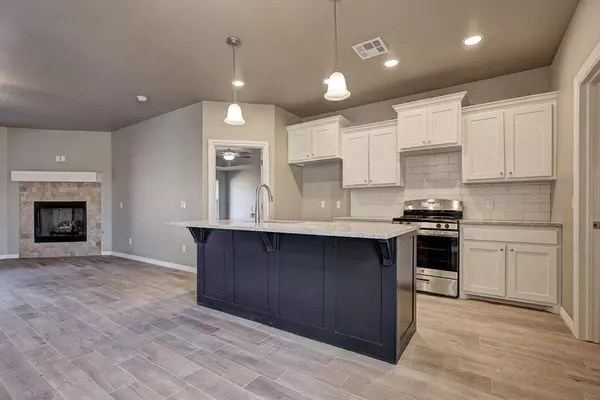 4510 Sandhill Dr, Enid, OK 73703