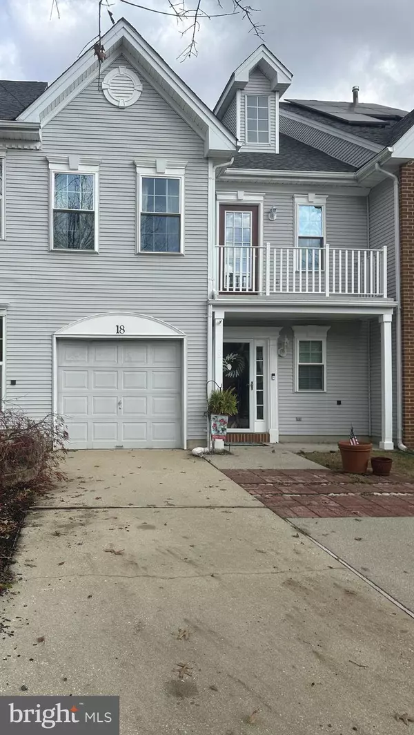 18 GREENS WAY, Blackwood, NJ 08012