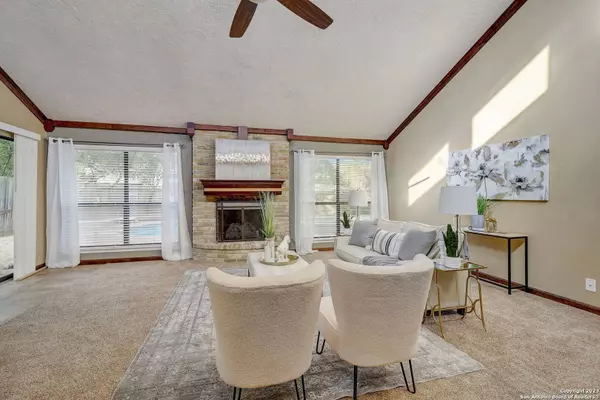 2011 Encino White St, San Antonio, TX 78259