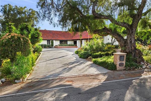 2050 Skyline DR, Fullerton, CA 92831