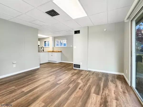 1052 Logan St, Phillipsburg Town, NJ 08865