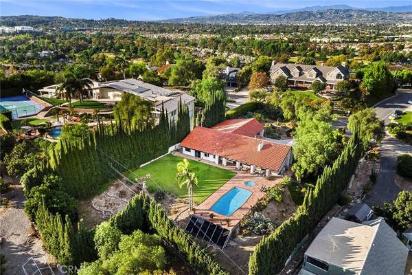 2050 Skyline DR, Fullerton, CA 92831