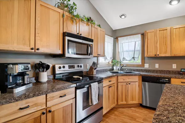 3137 Derby ST, River Falls, WI 54022