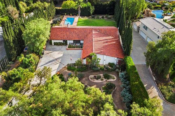 2050 Skyline DR, Fullerton, CA 92831