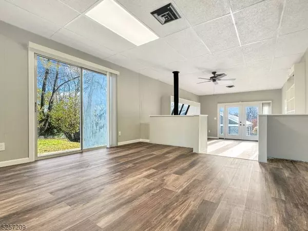 1052 Logan St, Phillipsburg Town, NJ 08865