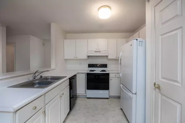 141 Stable Gate Lane #651, Florence, KY 41042