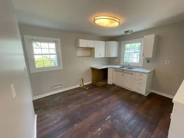 15413 Cherry Street, South Holland, IL 60473