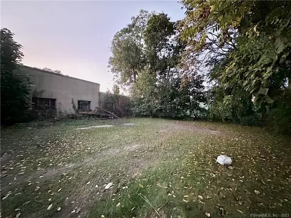 206 Burnside Avenue, East Hartford, CT 06108