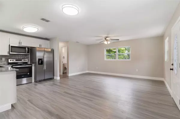 2411 6TH ST NE, Winter Haven, FL 33881