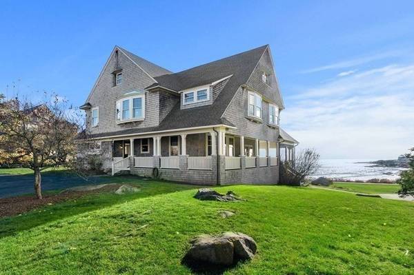 7 Bass Rocks Rd, Gloucester, MA 01930