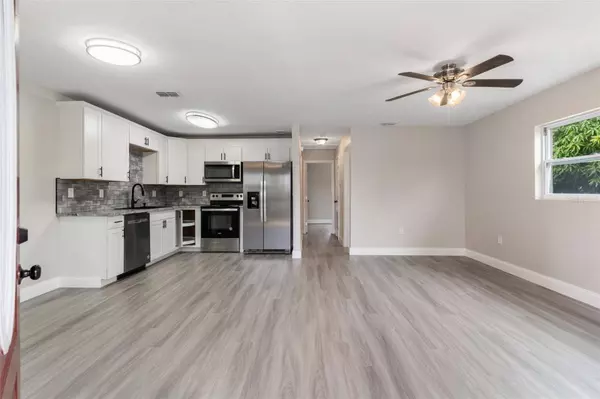 2411 6TH ST NE, Winter Haven, FL 33881