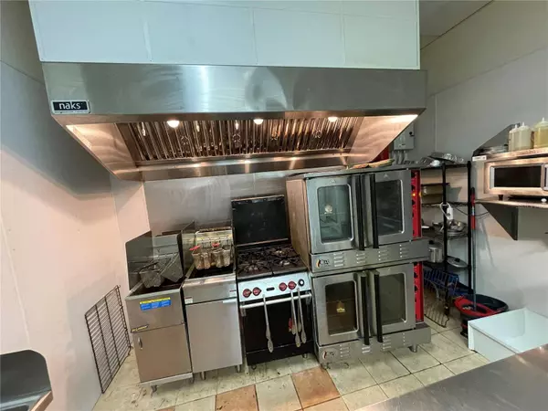 1234 CITY OF HAINES CITY CIR, Haines City, FL 33844