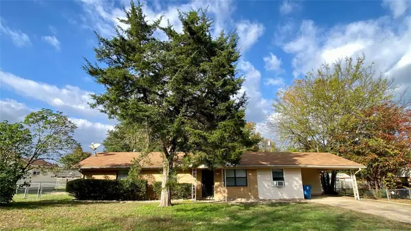 160 Washington Street, Van, TX 75790