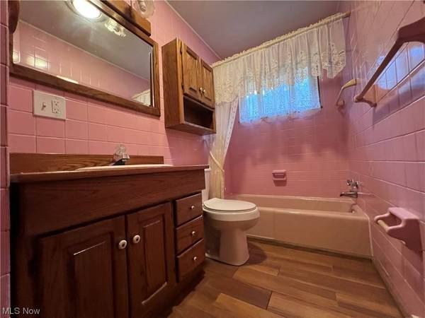 419 Elm ST, Martins Ferry, OH 43935