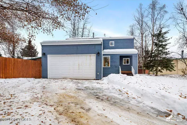 9809 St Lawrence CIR, Eagle River, AK 99577