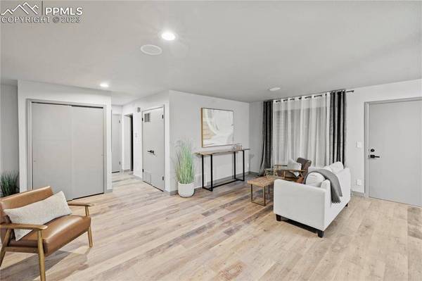 6590 Delmonico DR #204, Colorado Springs, CO 80919