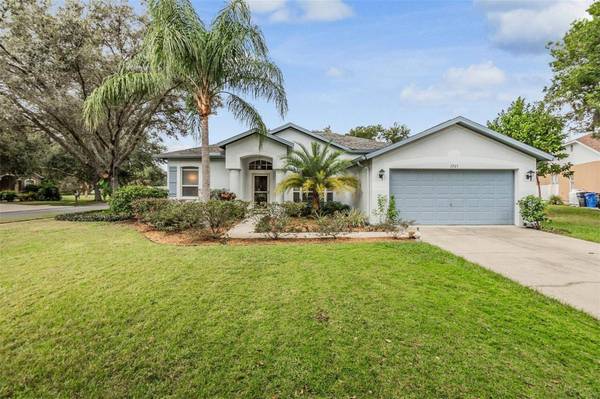 3705 BARNHOUSE PL, Valrico, FL 33596