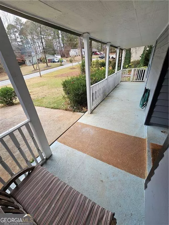 654 Oxford Hall DR, Lawrenceville, GA 30044