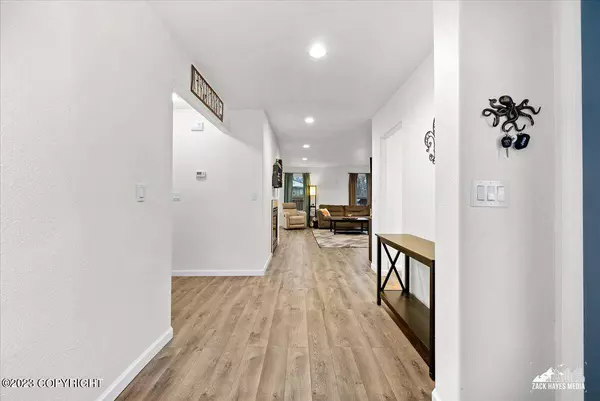 9809 St Lawrence CIR, Eagle River, AK 99577