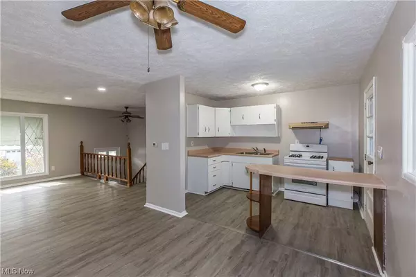 2318 Rhode Island AVE SE, Massillon, OH 44646