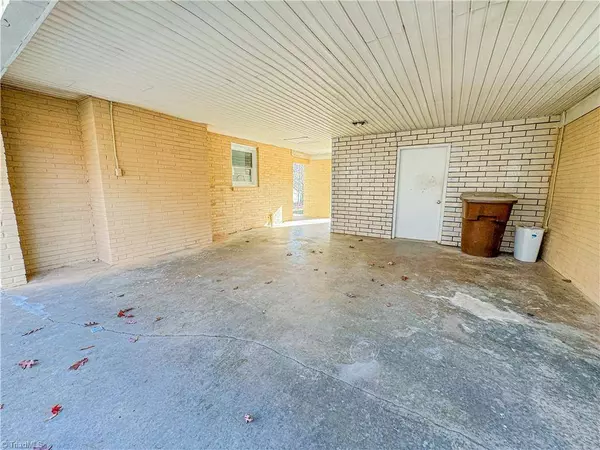 1908 Belden DR, Greensboro, NC 27405