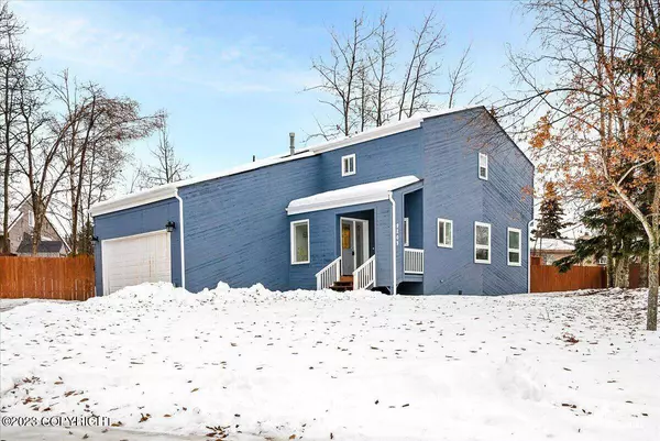 9809 St Lawrence CIR, Eagle River, AK 99577