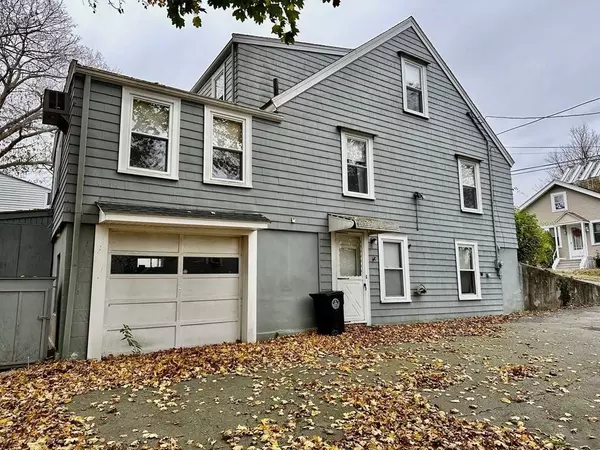 5 Cedarview St, Salem, MA 01970