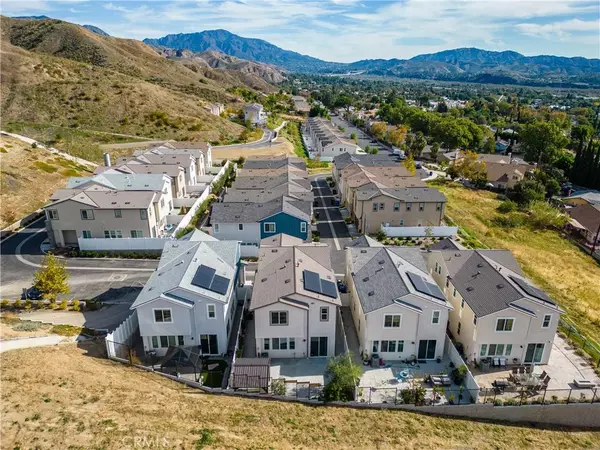 11881 Terra Vista WAY #120, Lakeview Terrace, CA 91342