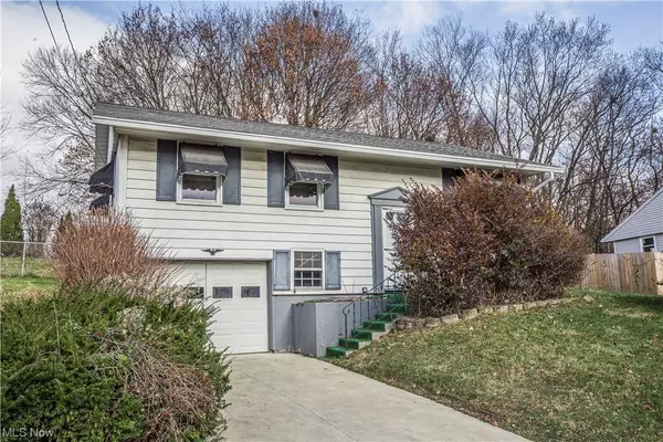 2318 Rhode Island AVE SE, Massillon, OH 44646