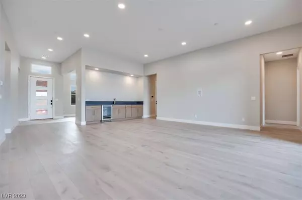 12102 Lyons Ridge Street, Las Vegas, NV 89138