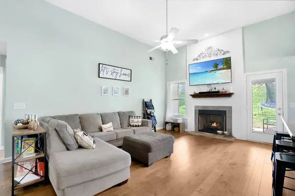 1379 Freedom Dr, Clarksville, TN 37042