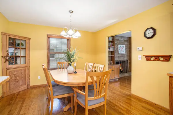 2712 Sharon SW Court, Wyoming, MI 49519