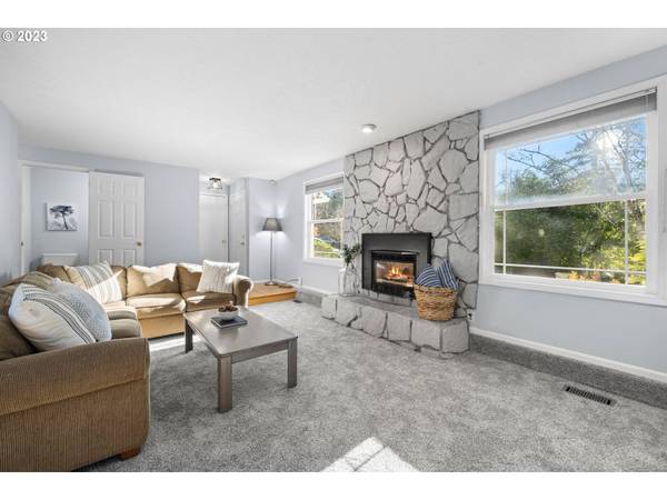 12340 NW MCDANIEL RD #3, Portland, OR 97229