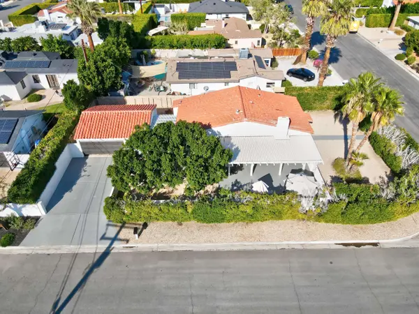 1550 E Granvia Valmonte, Palm Springs, CA 92262