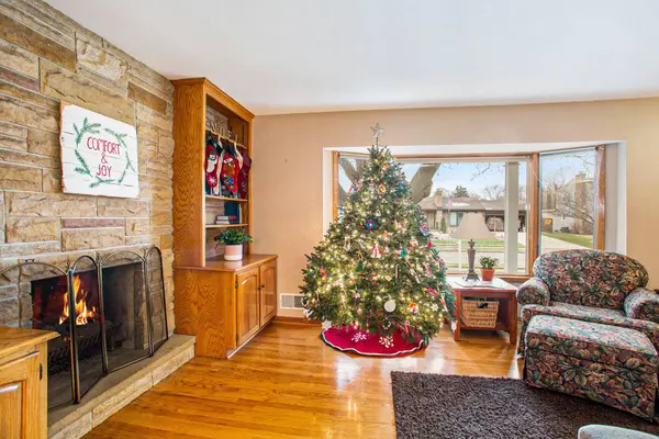 2712 Sharon SW Court, Wyoming, MI 49519