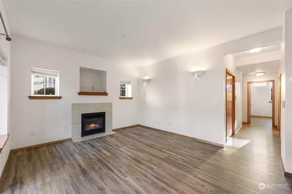 4633 Celia WAY #102, Bellingham, WA 98226