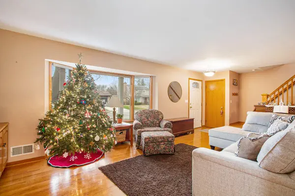 2712 Sharon SW Court, Wyoming, MI 49519