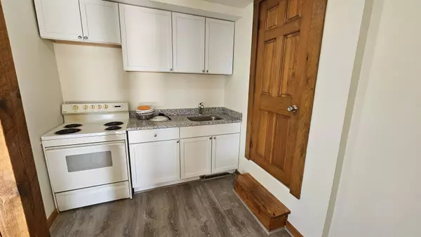 34 Grove ST, Farmington, NH 03835