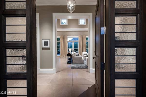 10320 E MOUNTAIN SPRING Road, Scottsdale, AZ 85255