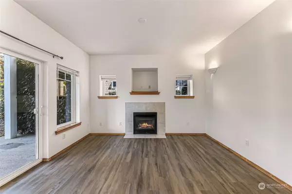 4633 Celia WAY #102, Bellingham, WA 98226