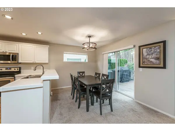 16931 NW GREYHAWK DR, Beaverton, OR 97006