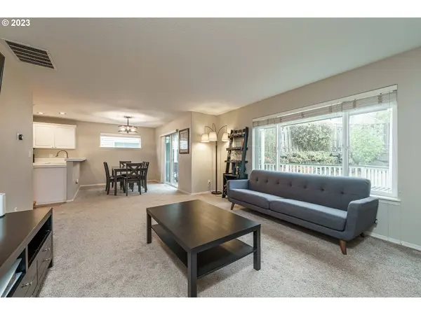 16931 NW GREYHAWK DR, Beaverton, OR 97006