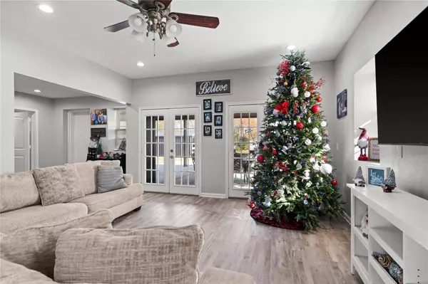 19370 County Road 437, Lindale, TX 75771