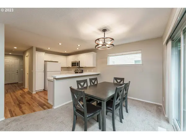 16931 NW GREYHAWK DR, Beaverton, OR 97006